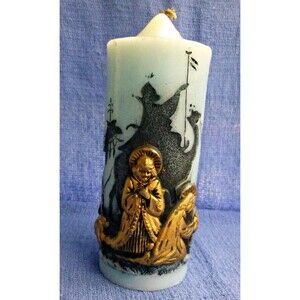 Vintage Holiday Elegance Christmas Motive Candle Unburned Handcrafted 6.5''X2''